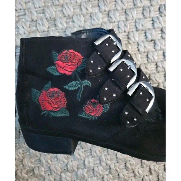 Womans Truffle Boots Size 5 - Picture 10 of 12